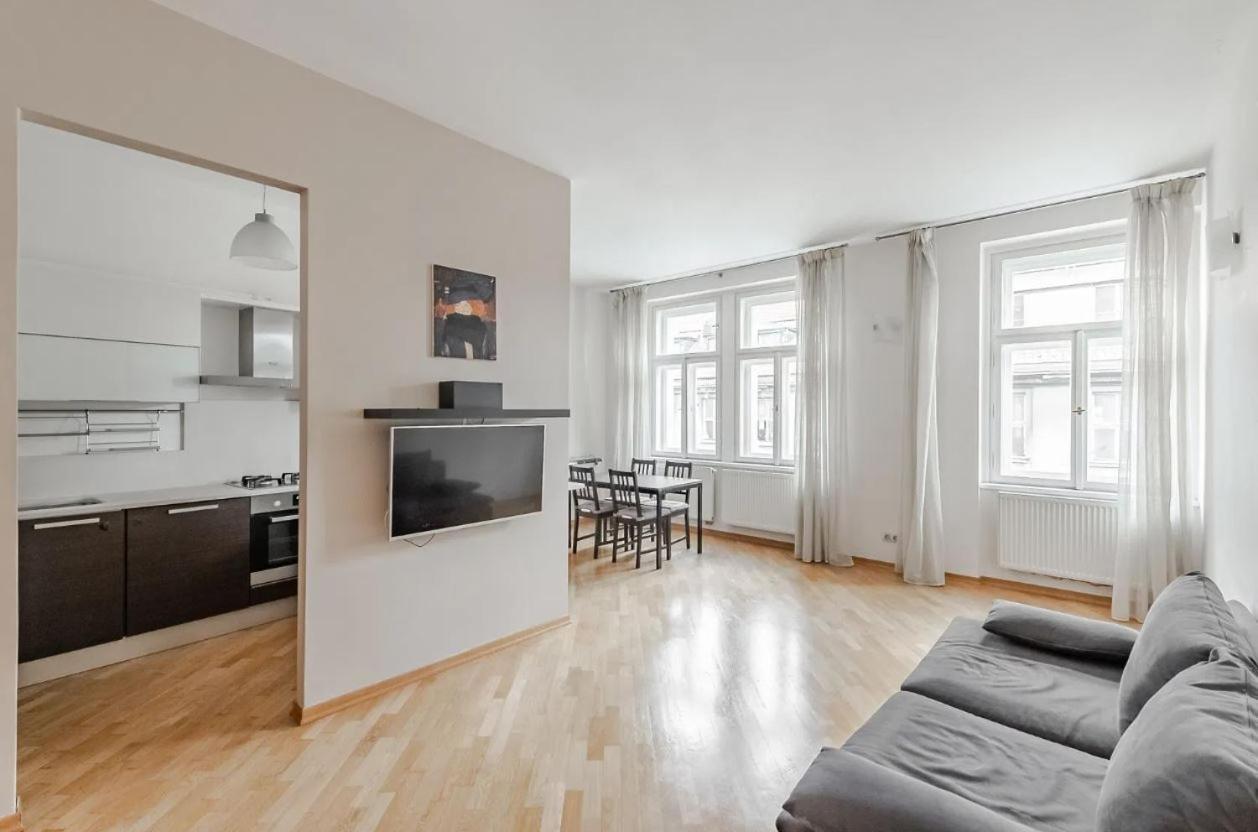 Wishlist Old Residences - Hastalska Apartament Praga