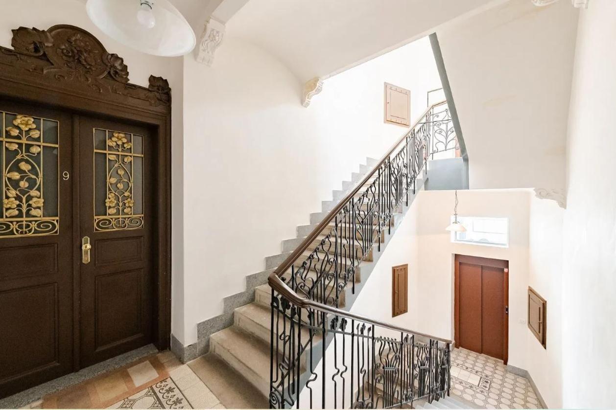Wishlist Old Residences - Hastalska * Praga